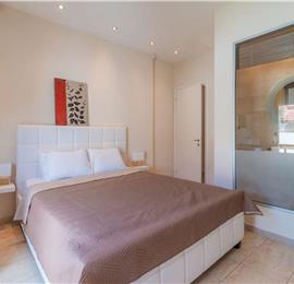 3 bedroom seaside villa with pool, Acharavi, sleeps 5